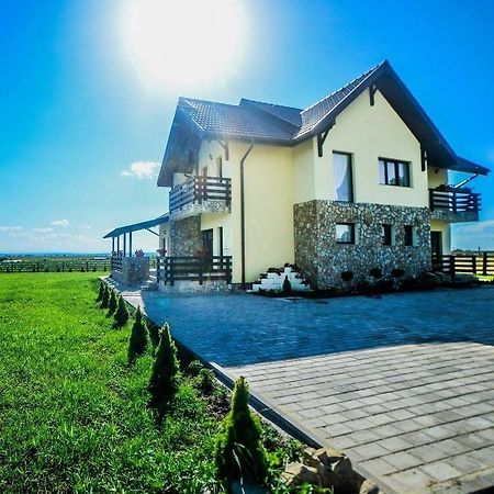 Dor De Casa Hotel Doljesti ภายนอก รูปภาพ